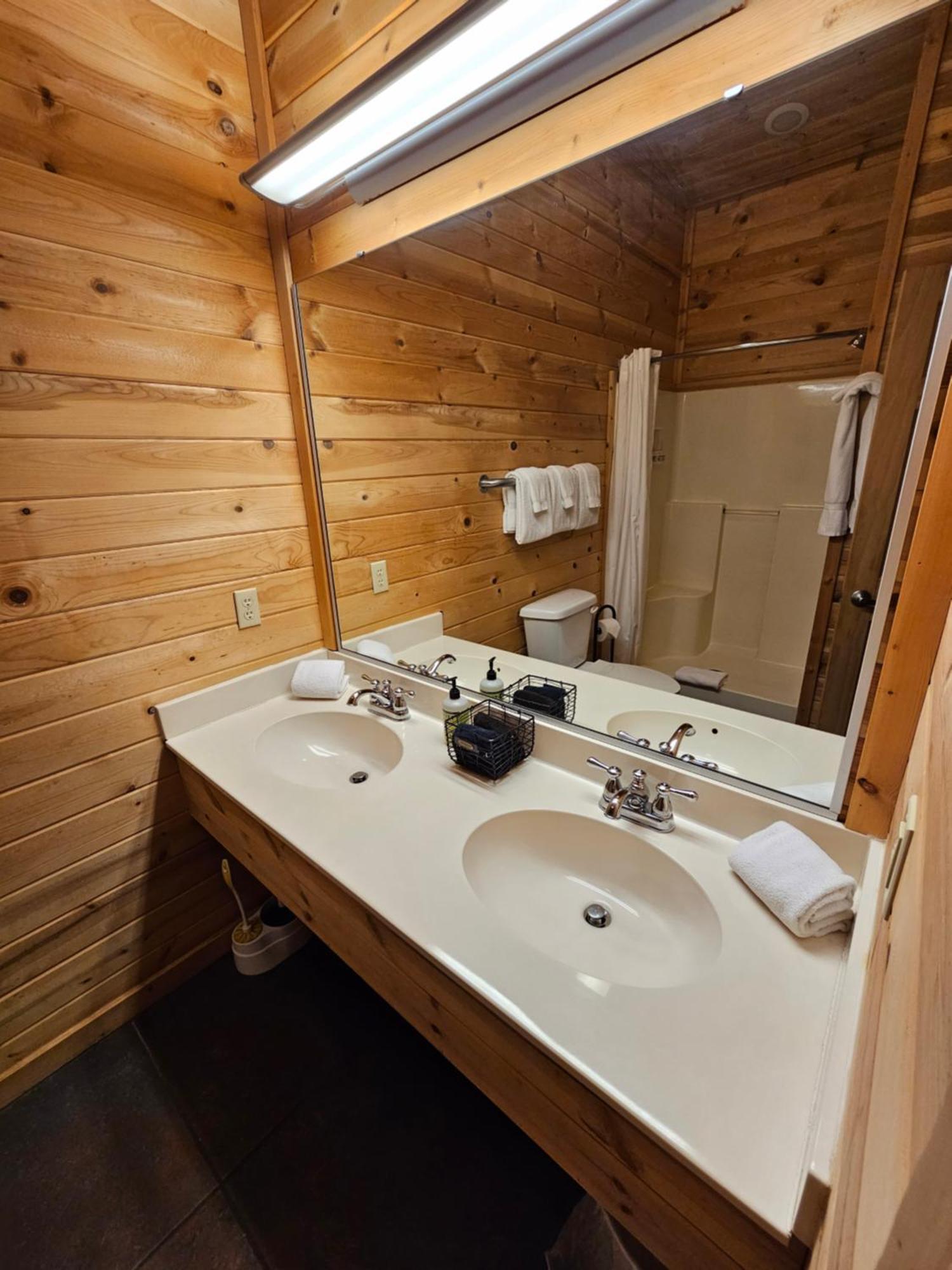 5 Min To Beaver Lake-King Bed-Fire Pit-Jetted Tub #5 يوريكا سبرينغز المظهر الخارجي الصورة
